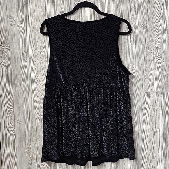 Torrid Velvet Flocked Animal Print Sleeveless Black Top Women's Plus Size 2X - Picture 4 of 8